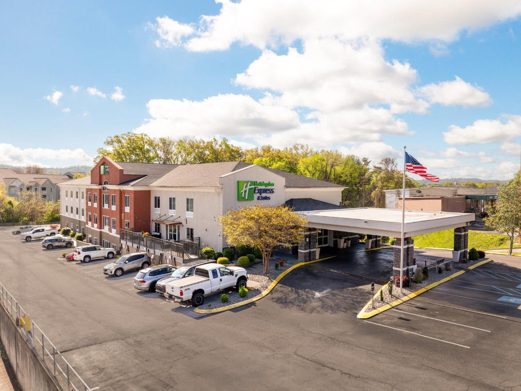 Holiday Inn Express & Suites Chattanooga-Hixson By Ihg Exterior foto