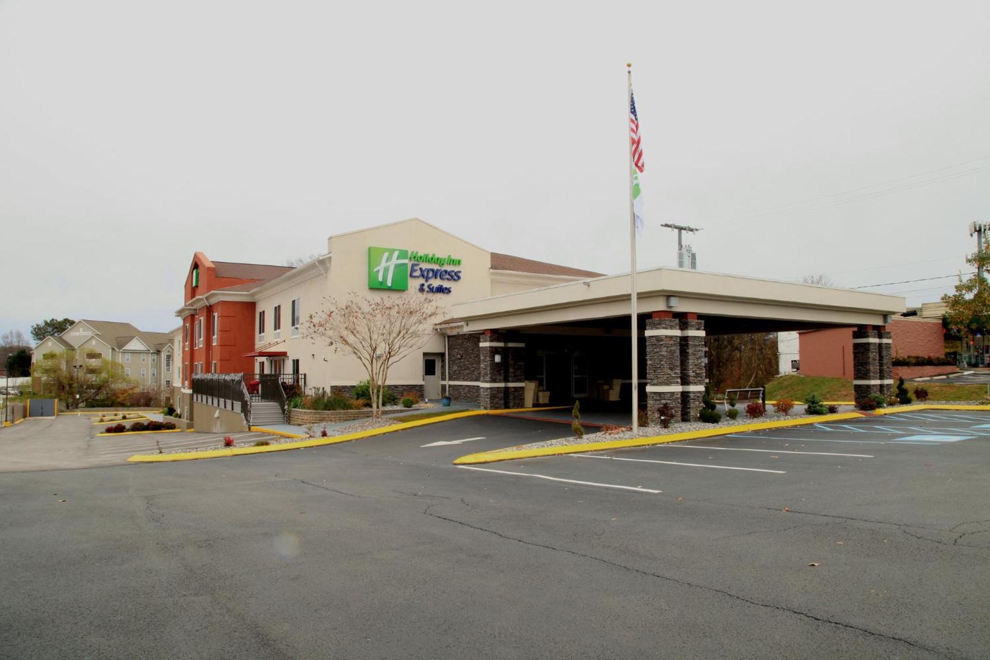 Holiday Inn Express & Suites Chattanooga-Hixson By Ihg Exterior foto