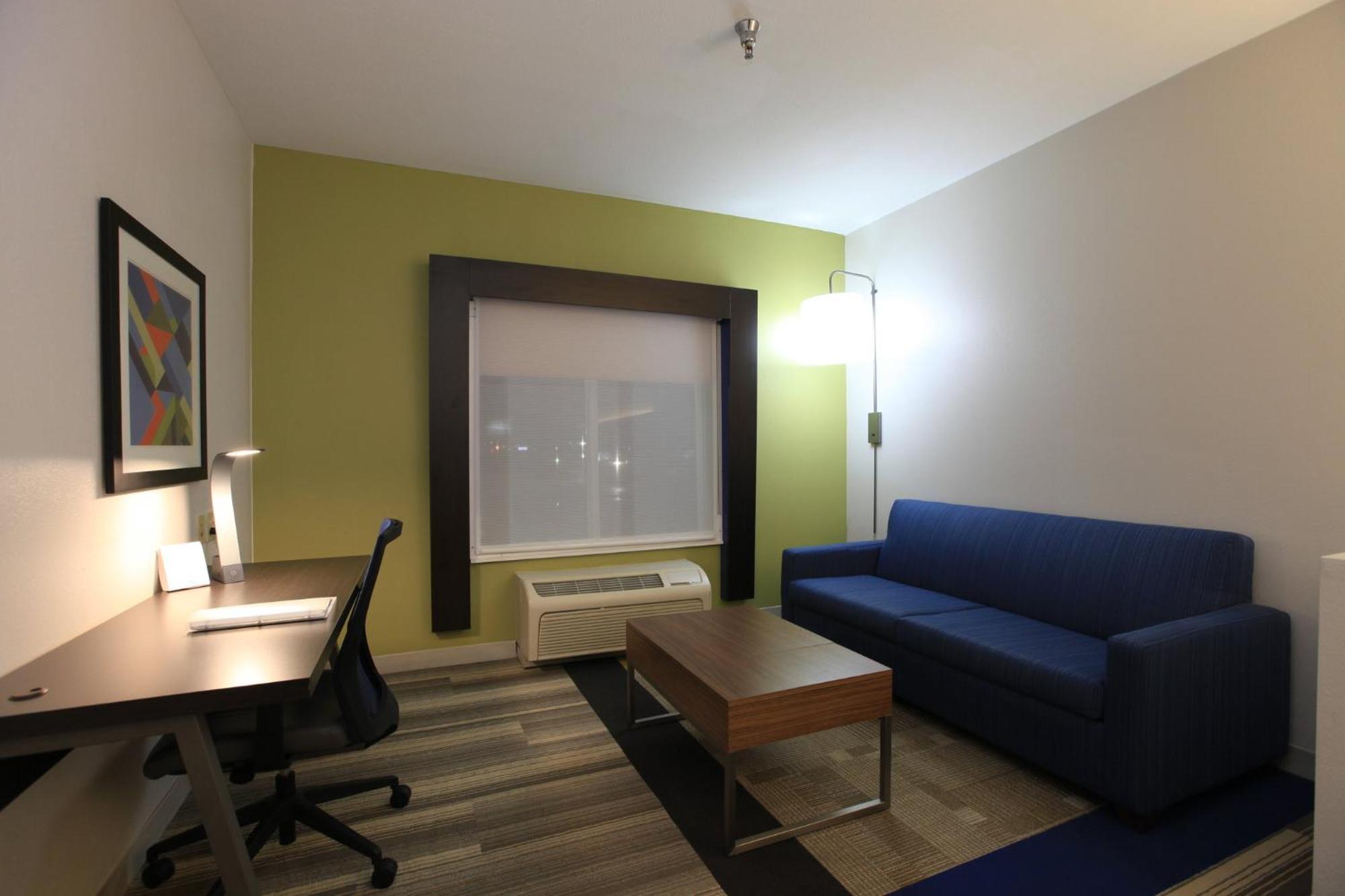 Holiday Inn Express & Suites Chattanooga-Hixson By Ihg Exterior foto